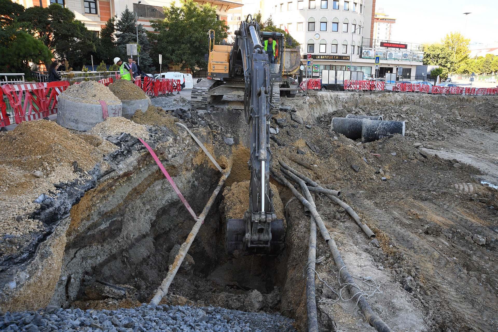 Beylikdüzü Belediyesi'nin afet koordinasyon ekibiyle toplantısı