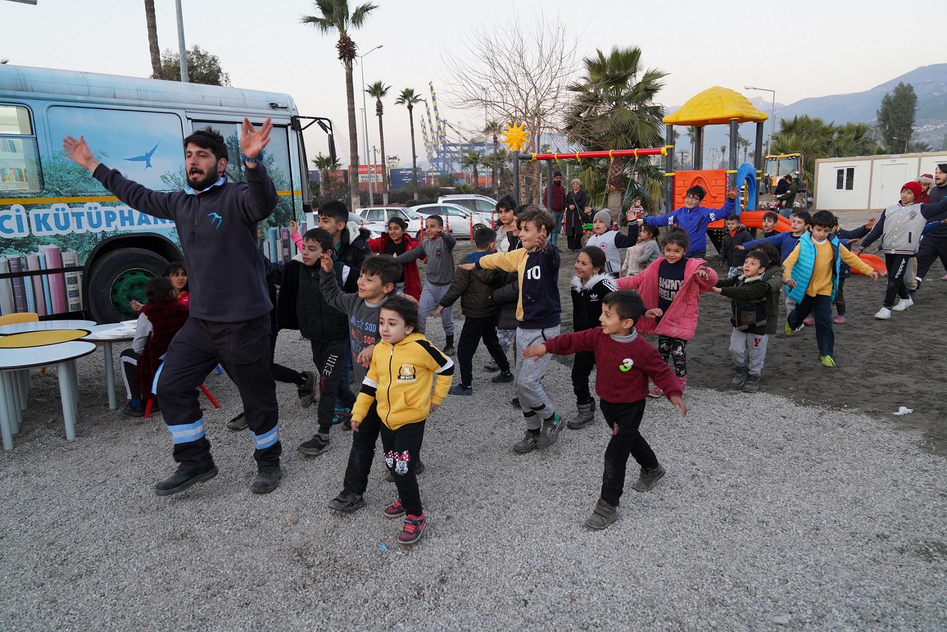 Beylikdüzü Belediyesi'nin afet koordinasyon ekibiyle toplantısı